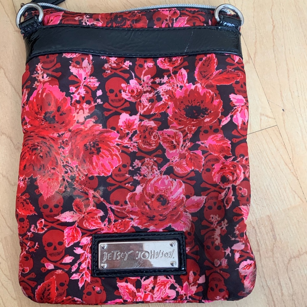 Betsey Johnson handbag. Flower and skulls design.